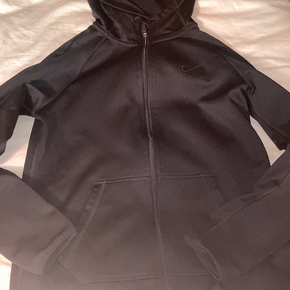 Nike zip up therma fit jacket